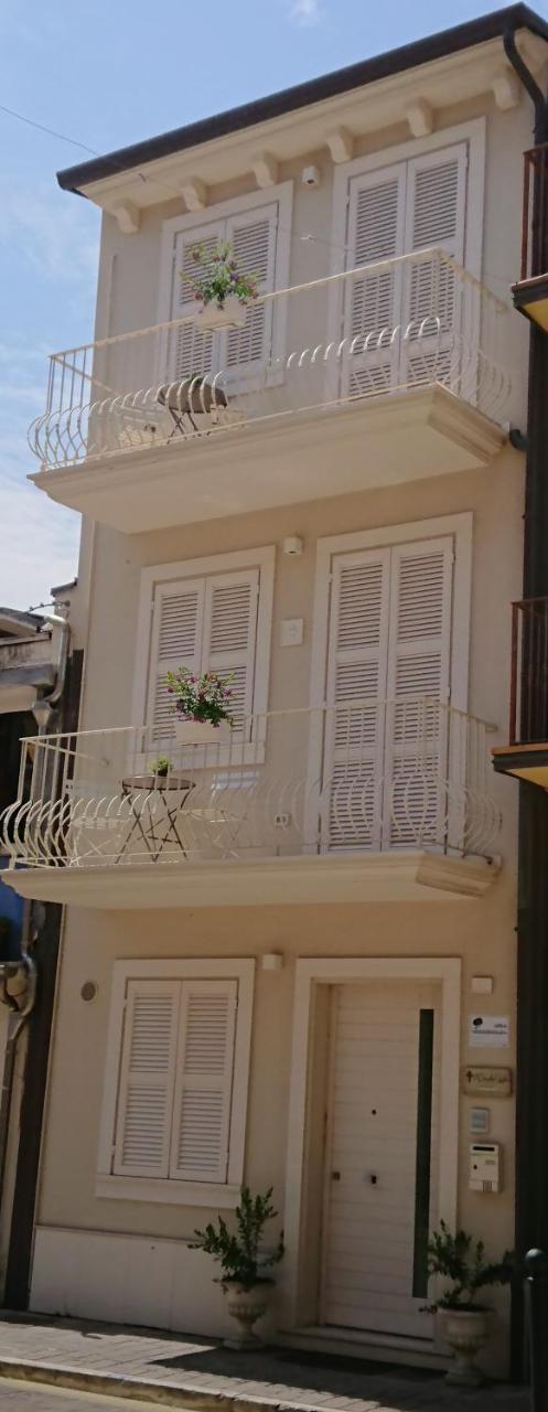 Il Piccolo Giglio Bed & Breakfast Porto Sant'Elpidio Ngoại thất bức ảnh