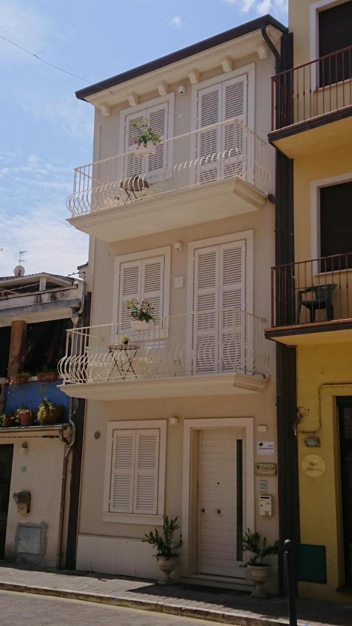 Il Piccolo Giglio Bed & Breakfast Porto Sant'Elpidio Ngoại thất bức ảnh